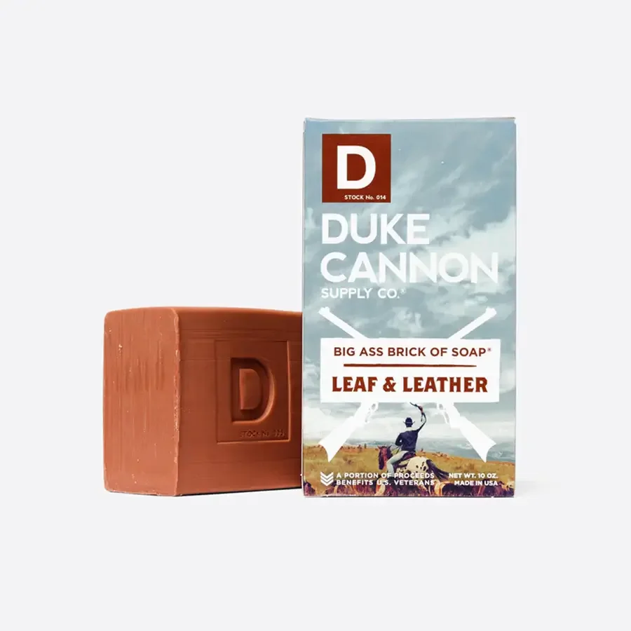 Duke Cannon Big Ass brick of Soap, Leaf & Leather, Sbe
