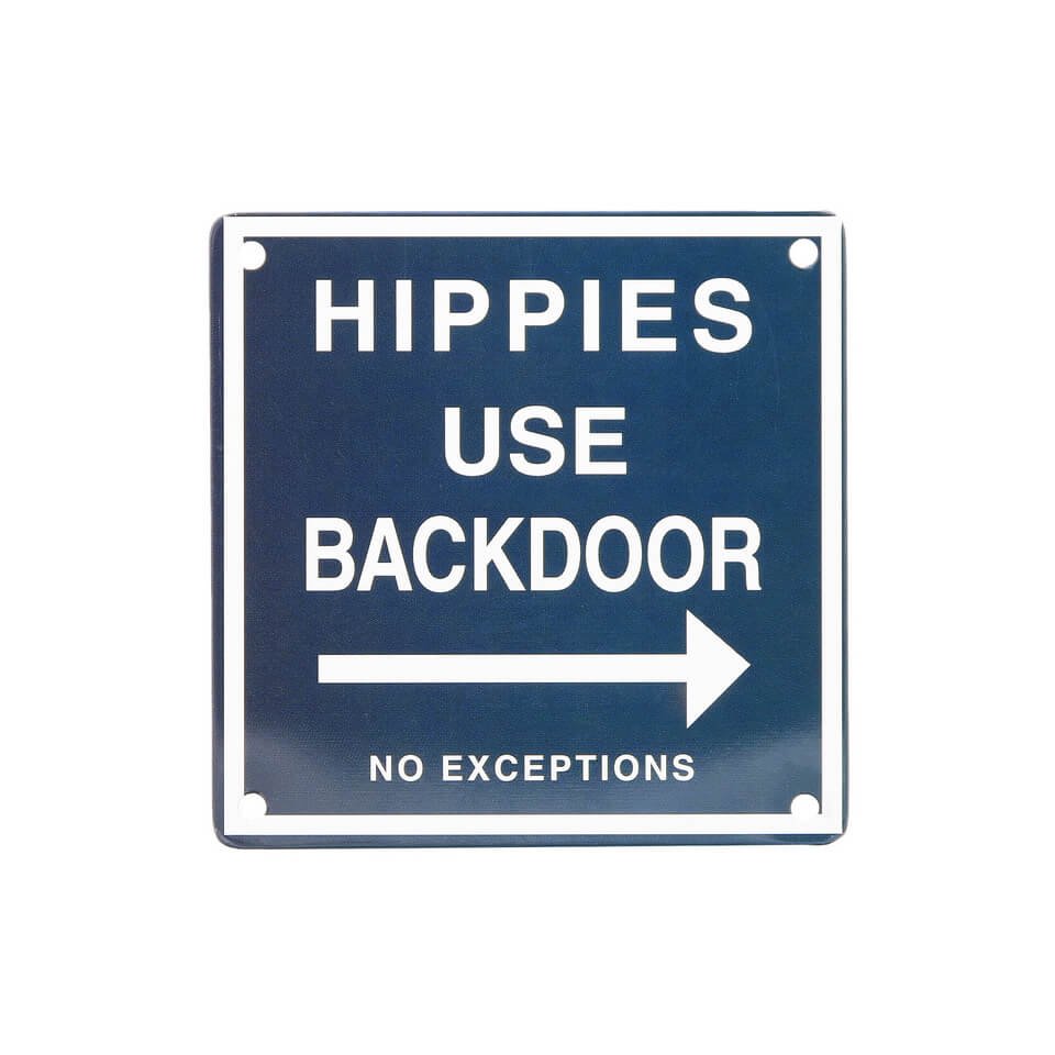 Kleskabsmagnet, Hippies Use Backdoor